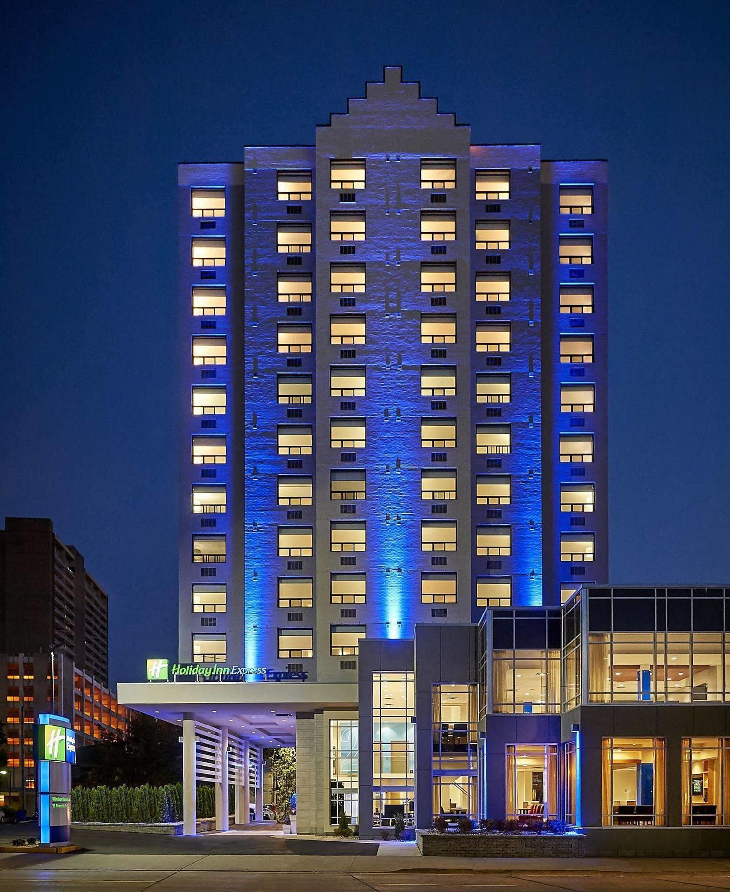 Holiday Inn Express Windsor Waterfront By Ihg Esterno foto