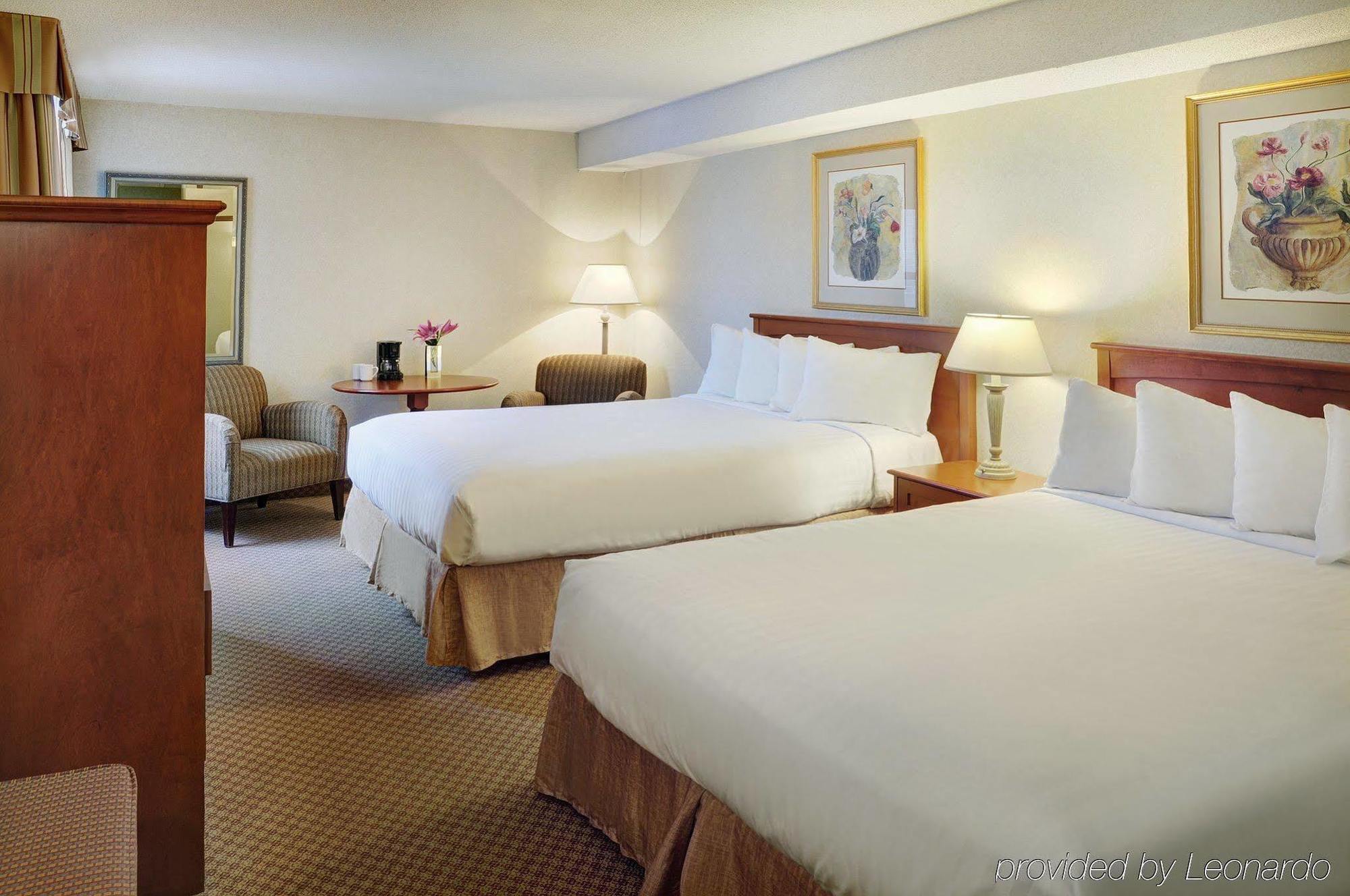 Holiday Inn Express Windsor Waterfront By Ihg Esterno foto
